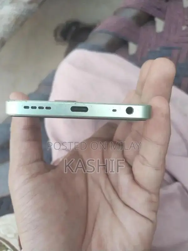 Real Me C67 Smartphone with Excellent Battery Performance