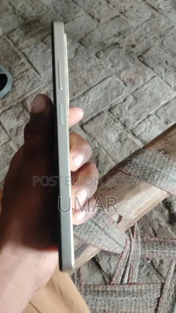 Smart 8 Pro Smartphone - 4GB RAM, 128GB Storage