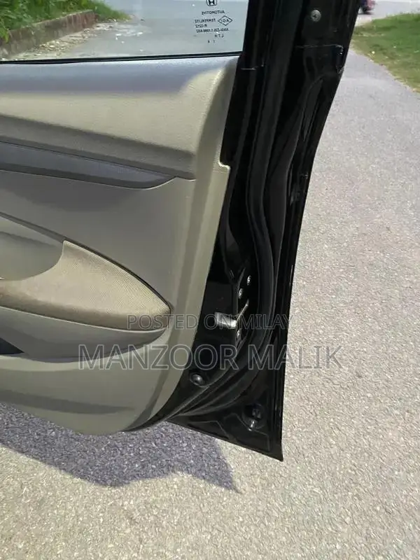 Honda City 1.3L Sedan 2016 Aspire Model Low Mileage