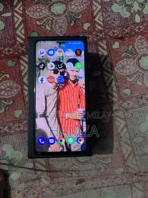 High-Performance Gaming Smartphone with Long Battery Life