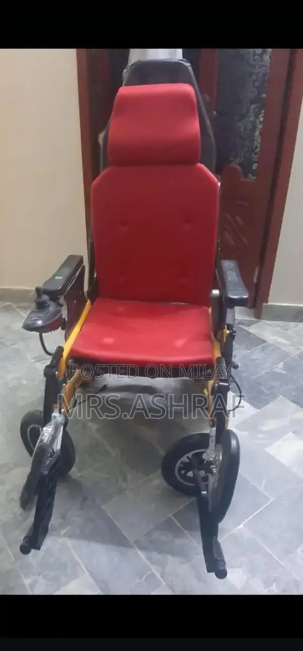 Fully Functional Electronic Wheelchair with Remote Control