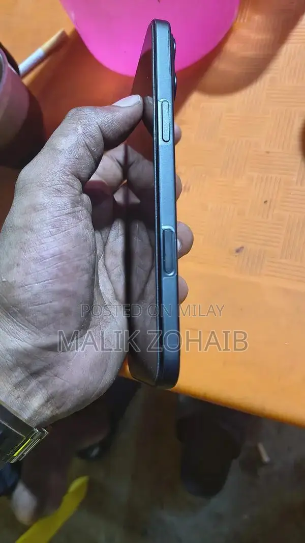 Apple iPhone 16 Plus 128GB Excellent Condition Smartphone