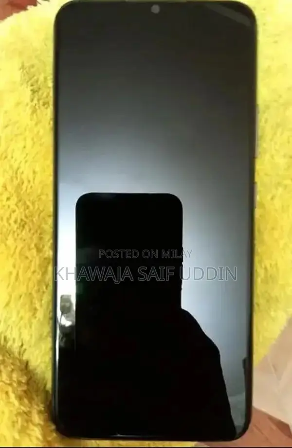 Realme C25y Budget Smartphone - 4GB RAM, 64GB Storage