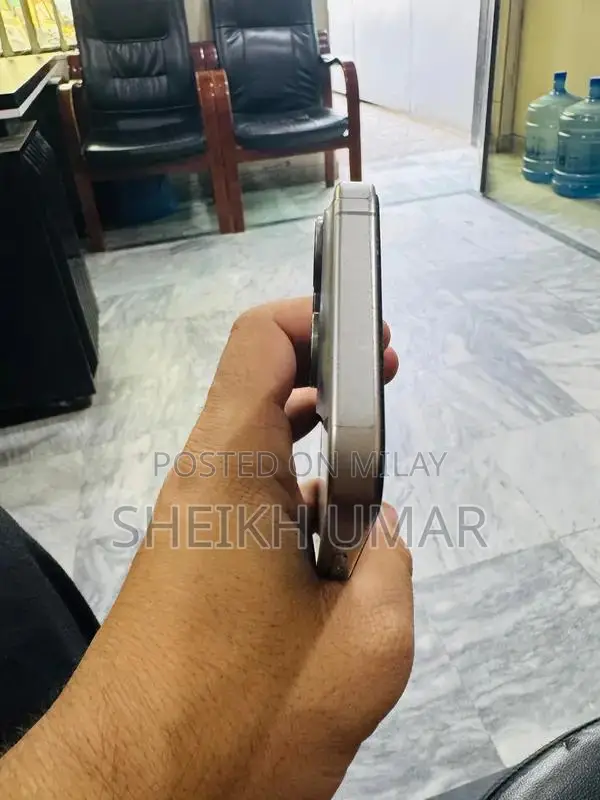 Premium Dual SIM Smartphone with High Battery Health