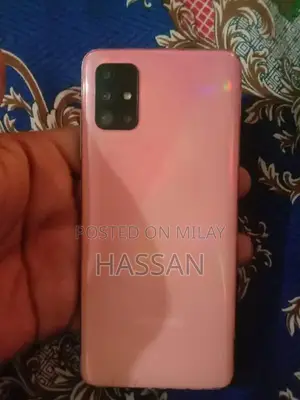 Samsung Smartphone with Dual SIM and Large Storage