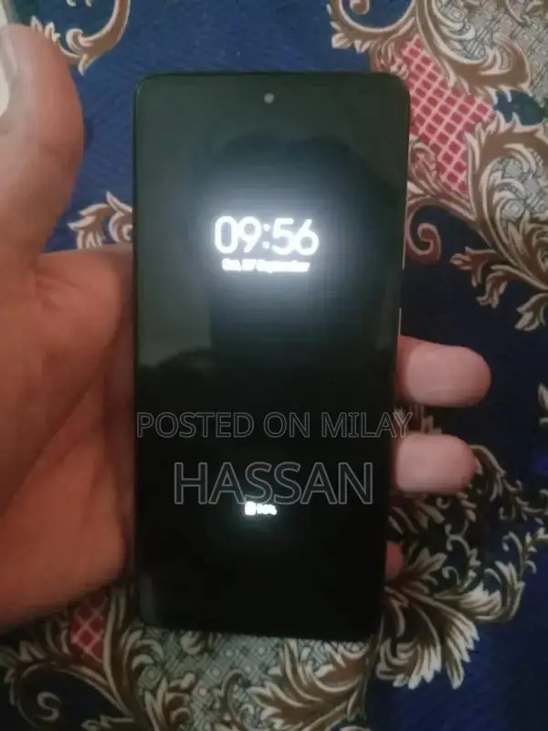 Samsung Smartphone with Dual SIM and Large Storage