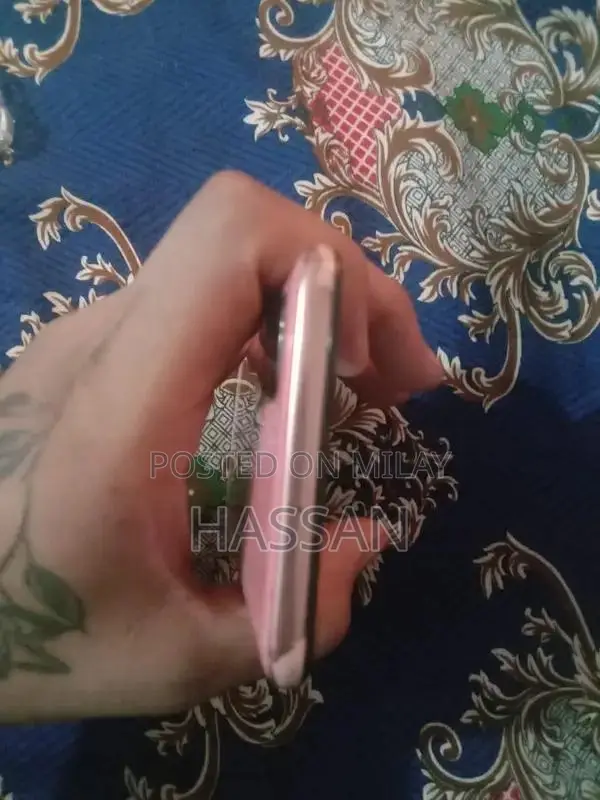 Samsung Smartphone with Dual SIM and Large Storage