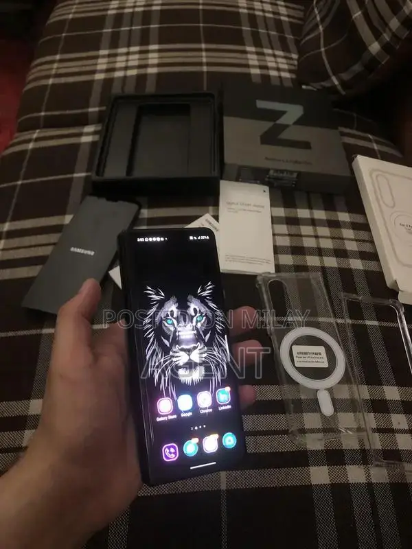 Samsung Galaxy Z Fold 3 5G Dual SIM Foldable Smartphone