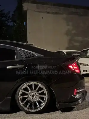 17-inch Chrome North Wheels with 205/40R17 Tires - Pristine Condition