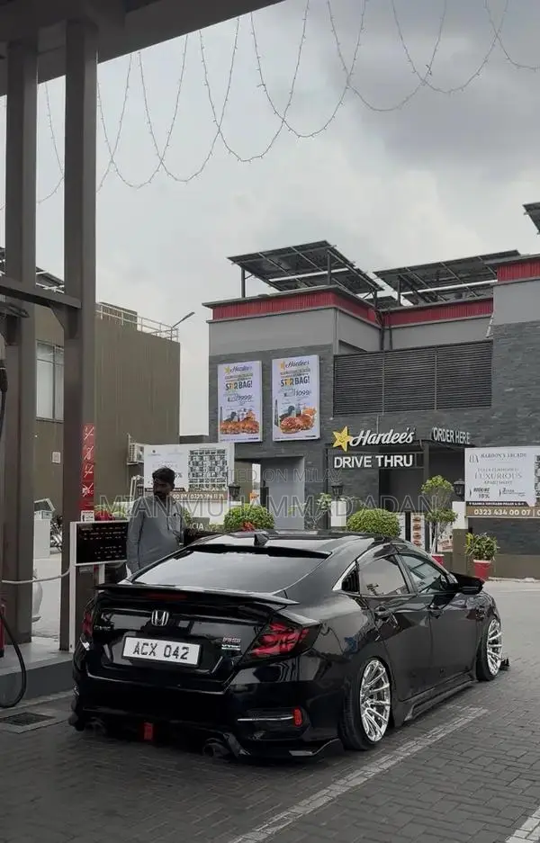 17-inch Chrome North Wheels with 205/40R17 Tires - Pristine Condition