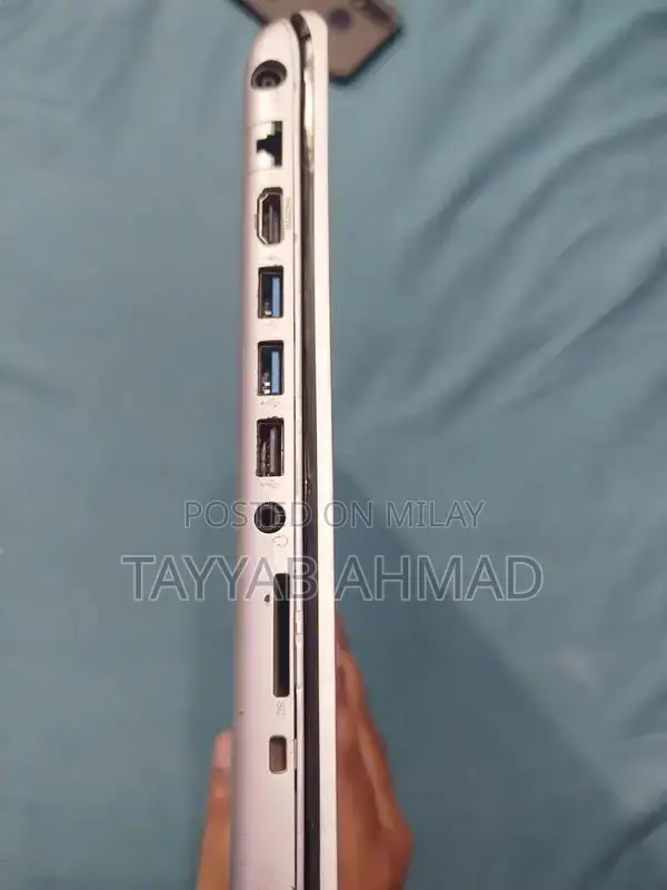 Sony Core i7 Laptop with SSD - Needs Repair