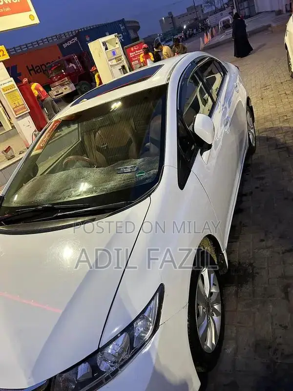 Honda Civic - Reliable Sedan with Modern Design