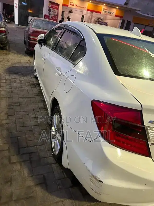 Honda Civic - Reliable Sedan with Modern Design