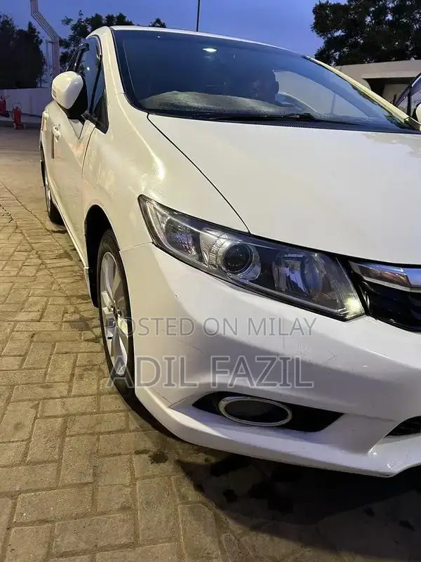 Honda Civic - Reliable Sedan with Modern Design