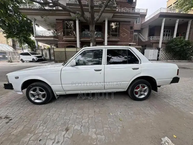 1976 Toyota Corona Classic Vintage Sedan - Collector's Gem