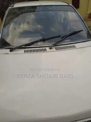 Reliable Sedan Vehicle with Multiple Configuration Options