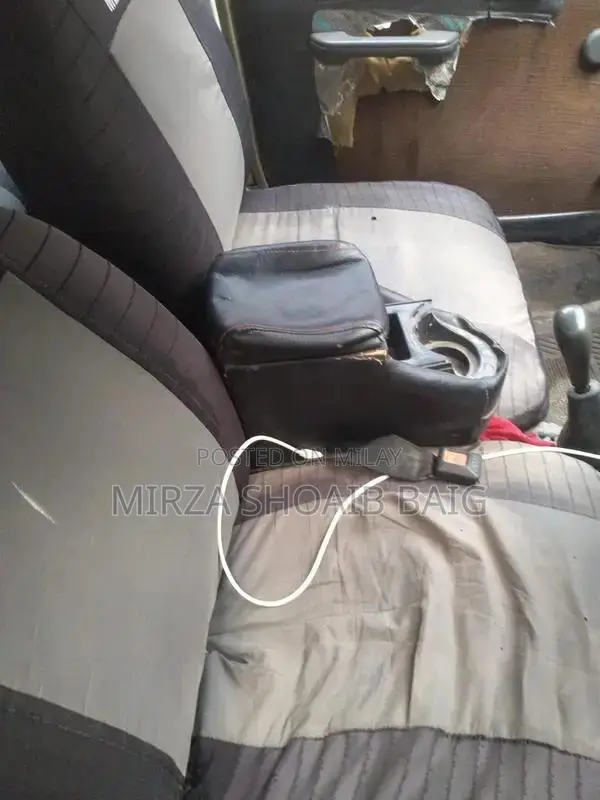 Reliable Sedan Vehicle with Multiple Configuration Options