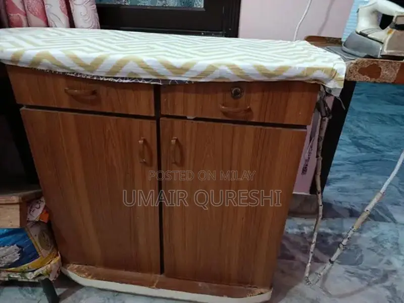 Sturdy Metal Iron Stand for Home or Office