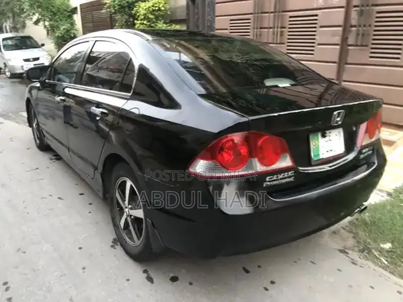 Honda Civic Oriel Prosmetic Sedan - 2010 Full Option Model