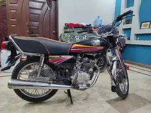 Honda CG 125 Motorcycle 2011 Model