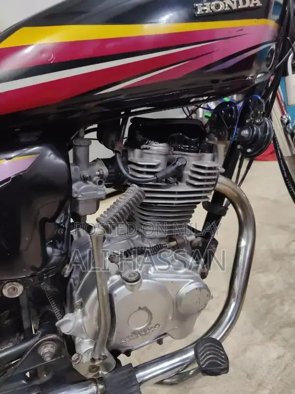 Honda CG 125 Motorcycle 2011 Model