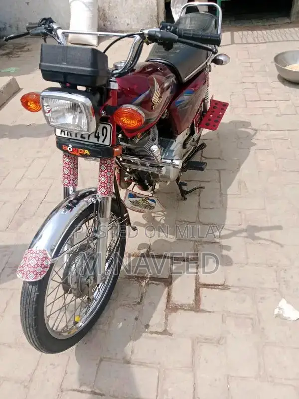 CG125 Classic Motorcycle - Original Condition