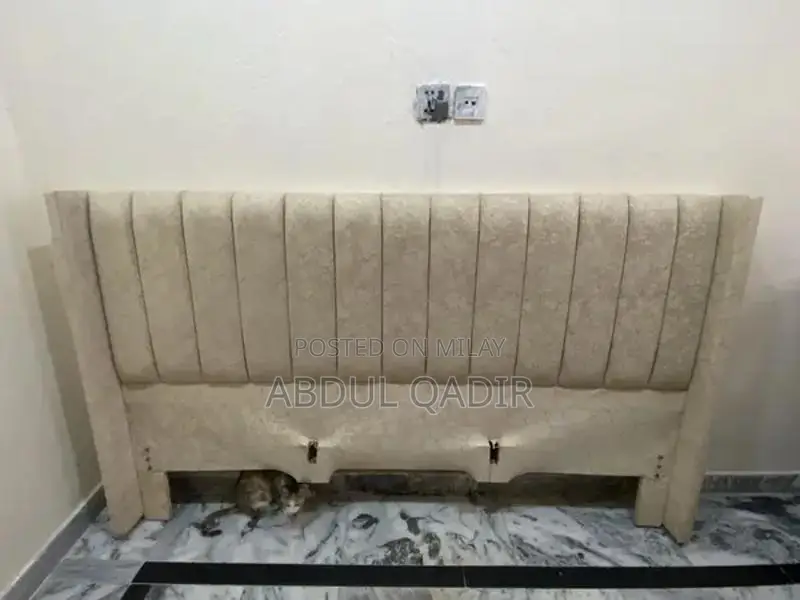 King Size Bedroom Furniture Set: Nightstand and Dressing Table