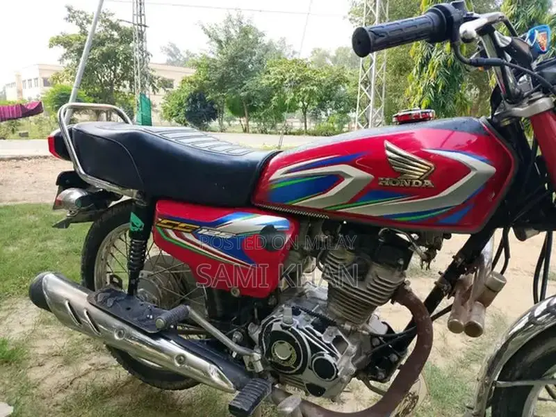 Honda CG 125 Motorcycle - Low Mileage, Excellent Condition