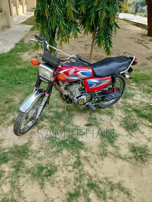 Honda CG 125 Motorcycle - Low Mileage, Excellent Condition