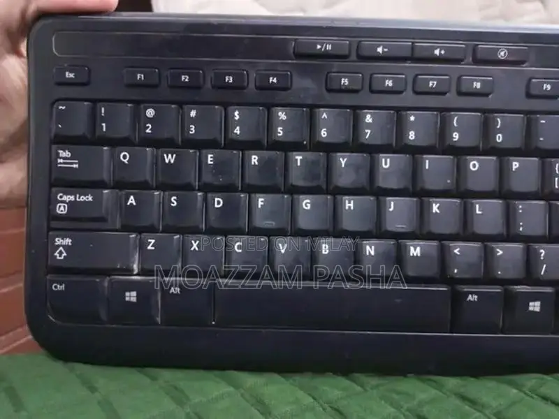 Microsoft Full-Size Keyboard with Multimedia Controls
