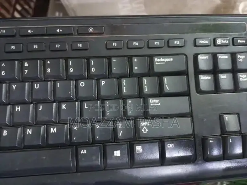 Microsoft Full-Size Keyboard with Multimedia Controls