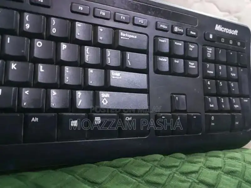 Microsoft Full-Size Keyboard with Multimedia Controls