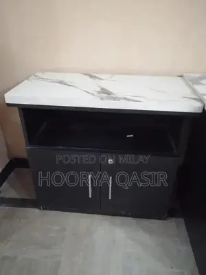 Modern Office Table - Clean and Professional Workspace Furniture