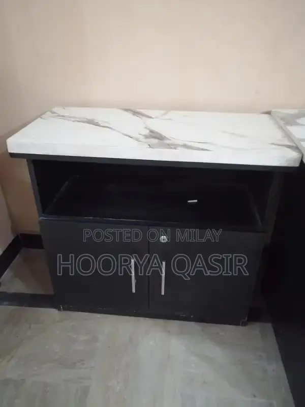 Modern Office Table - Clean and Professional Workspace Furniture