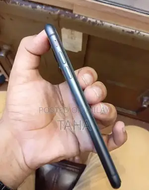 Apple iPhone 11 Smartphone with Great Performance