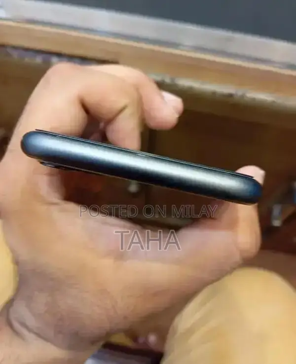 Apple iPhone 11 Smartphone with Great Performance