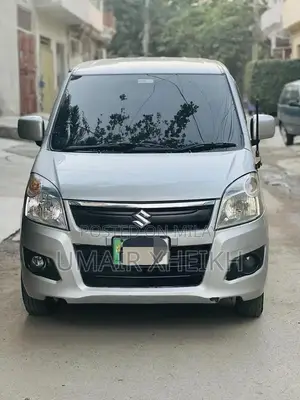 Photo - Wagon R VXL 2017 Silver Compact Hatchback