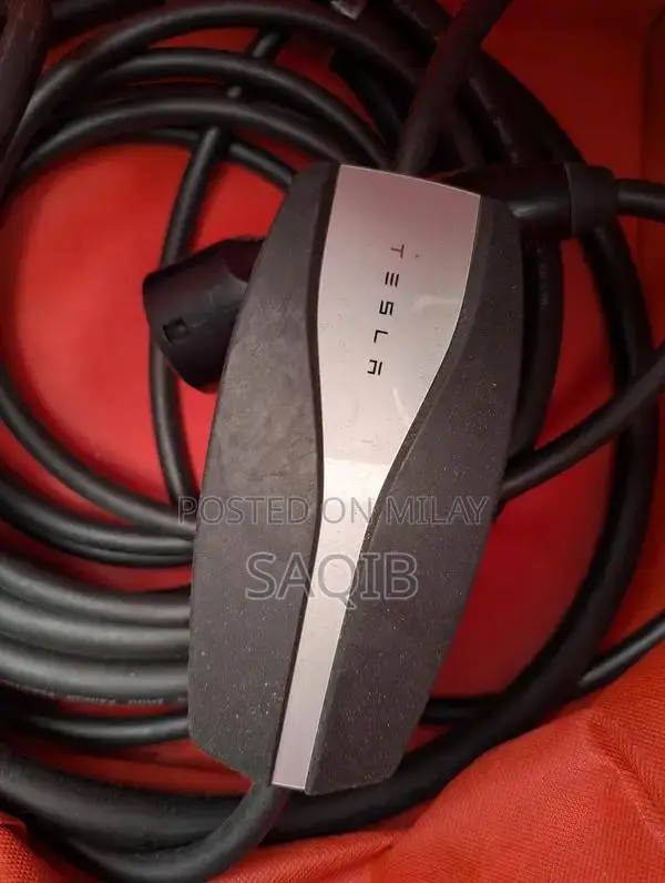 Tesla Mobile Electric Vehicle Charging Adapter - High-Performance Port