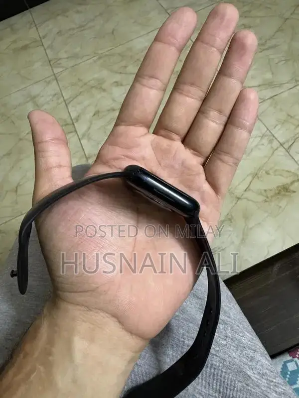 Apple Watch Series 7 GPS 45mm Smart Fitness Smartwatch