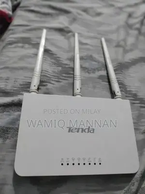 Photo - Tenda 3-Antenna Wireless Router/Access Point/Extender