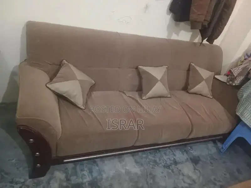 Comfortable 5-Seater Sofa with Two Accompanying Tables