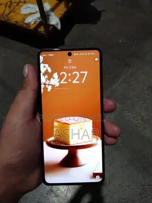 Compact 5G Smartphone with Modern Connectivity
