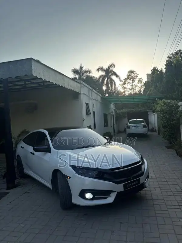 Honda Civic Oriel 1.8 i-VTEC CVT - Low Mileage Sedan