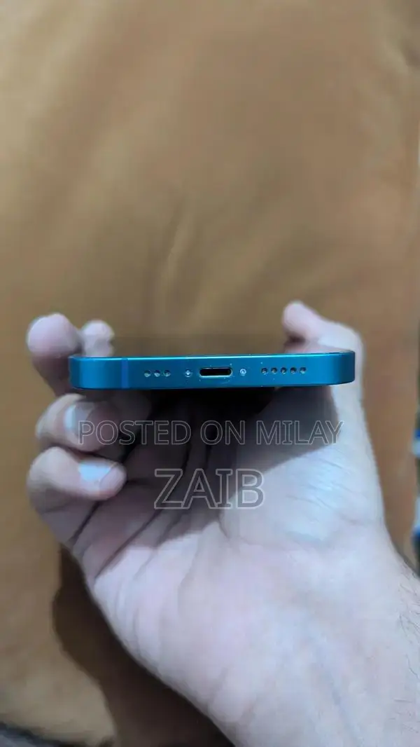 Apple iPhone 13 Blue Smartphone 128GB Storage