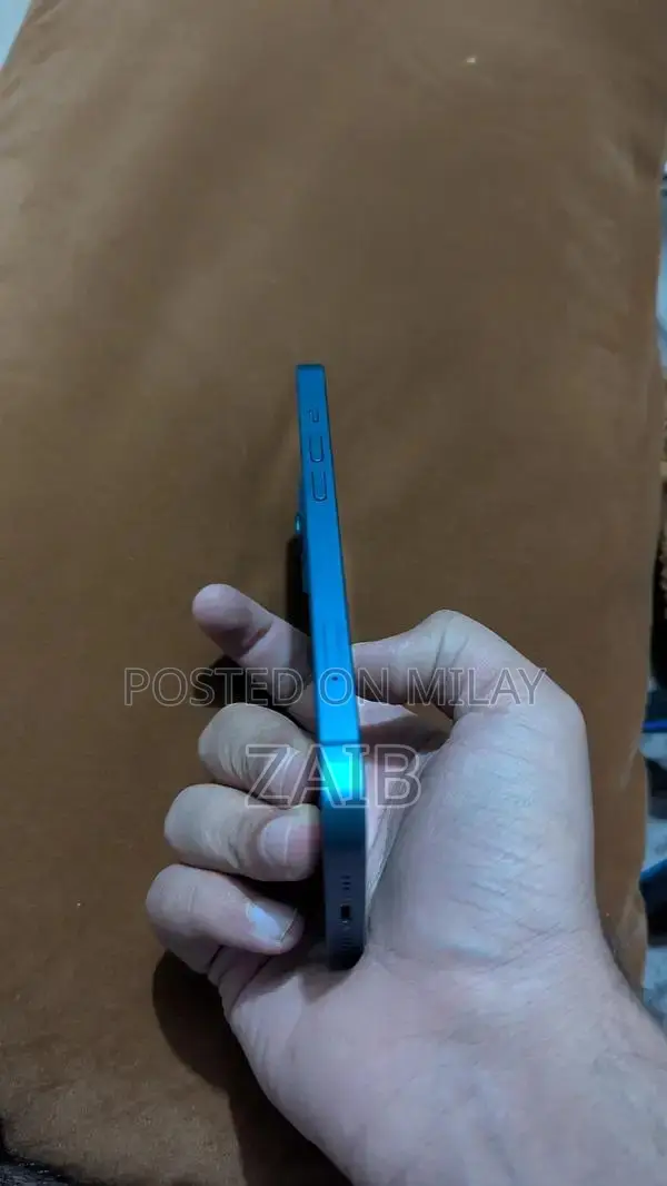 Apple iPhone 13 Blue Smartphone 128GB Storage