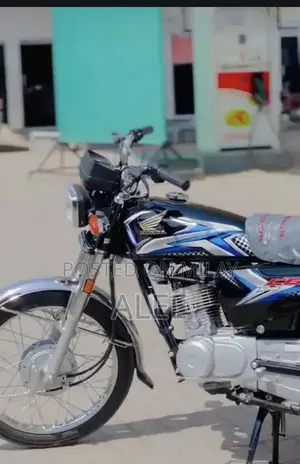 Photo - Honda CG 125 Motorcycle - Pristine Condition Low Mileage First Owner