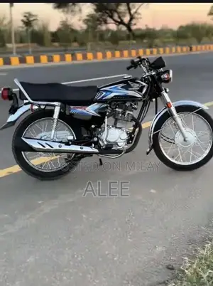 Honda CG 125 Motorcycle - Pristine Condition Low Mileage First Owner