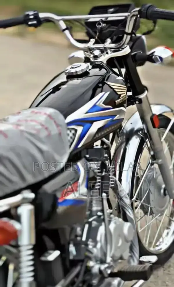 Honda CG 125 Motorcycle - Pristine Condition Low Mileage First Owner