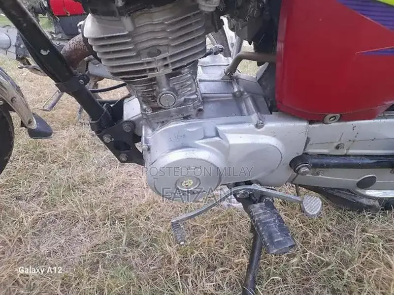Honda 125cc Motorcycle in Good Condition