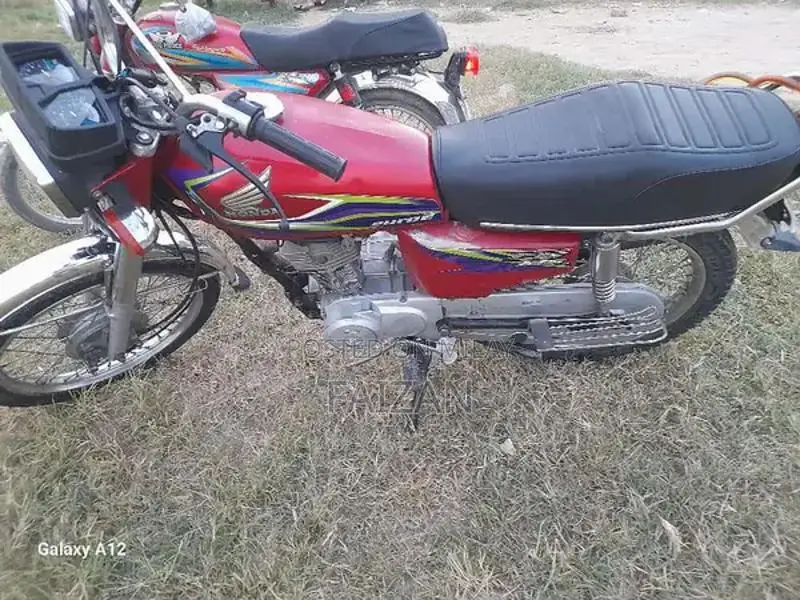 Honda 125cc Motorcycle in Good Condition